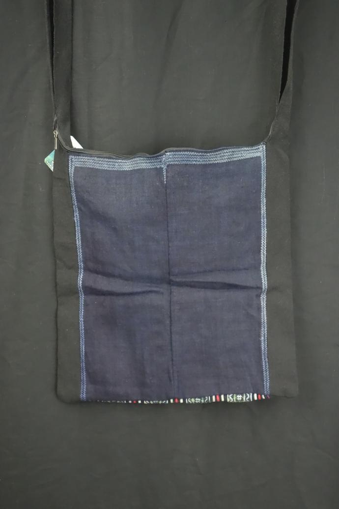 Sleeve Embroidery Hmong Shoulder Bag